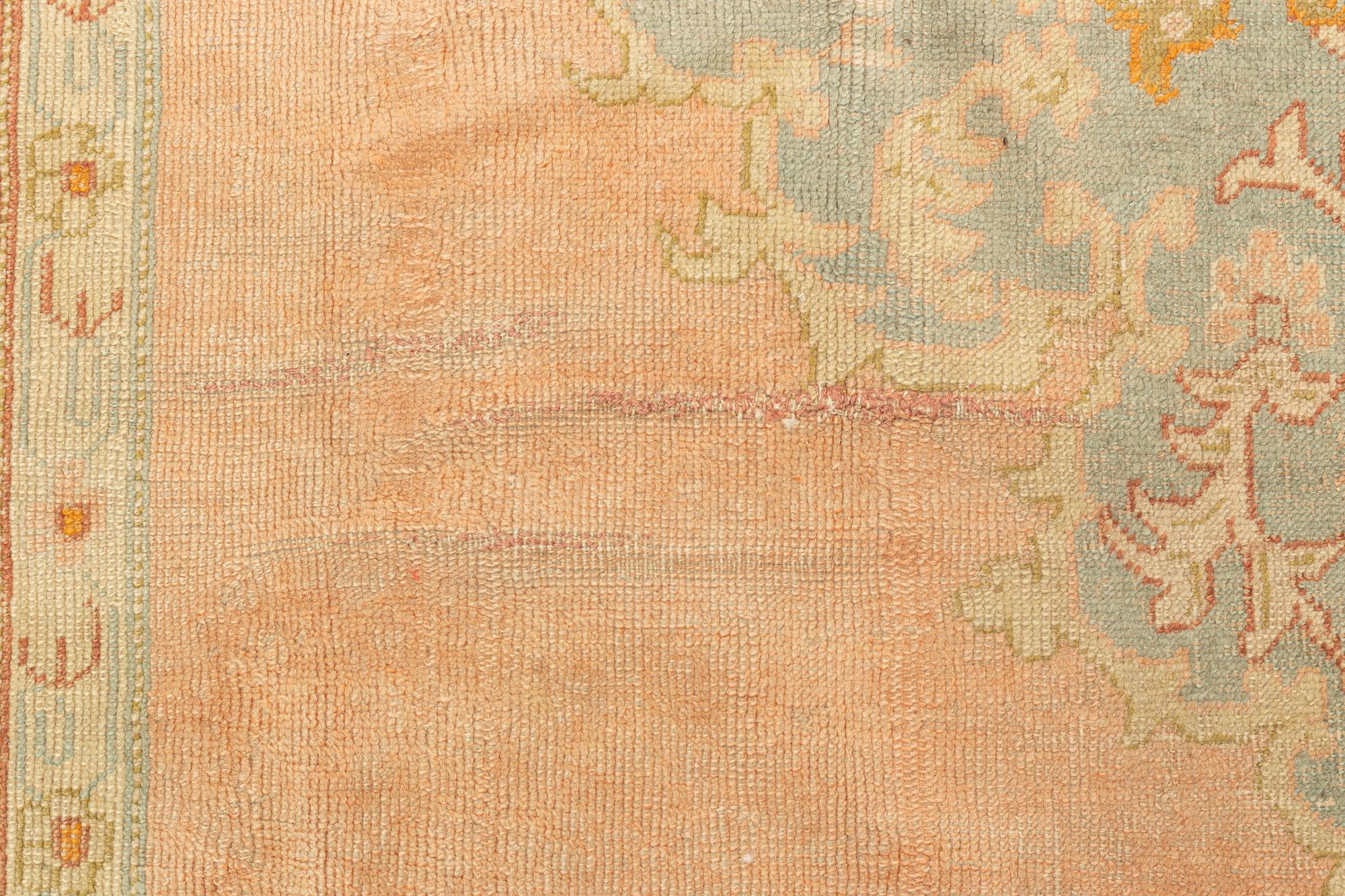 Matta, antik Ushak, 383 x 293 cm.