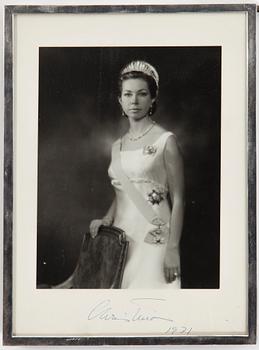PRINSESSAN CHRISTINA AV SVERIGE, egenhändigt signerat foto, silverram, Oscar Olausson, Stockholm 1971.