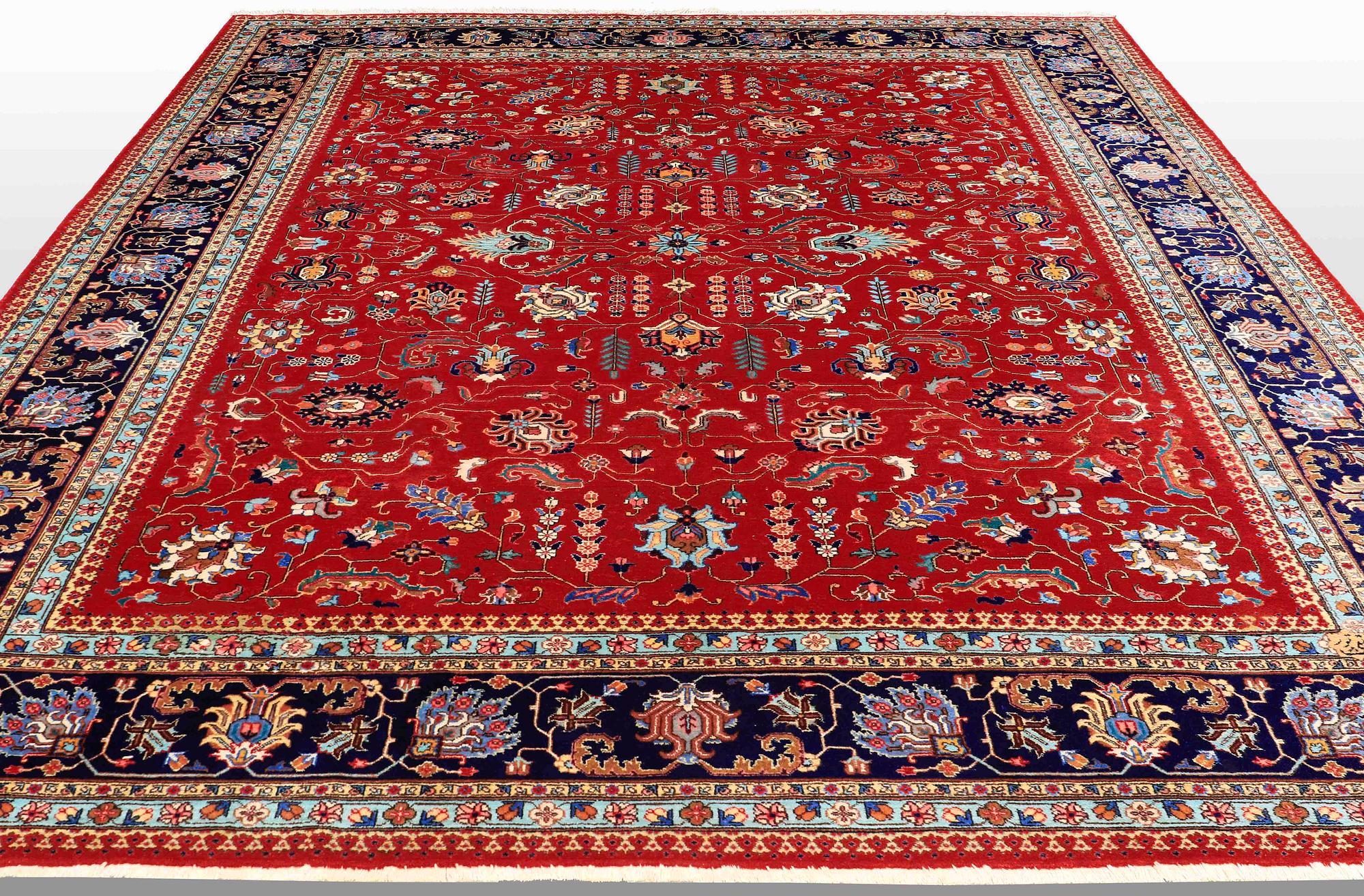 MATTA, Täbris, 360 x 298 cm.