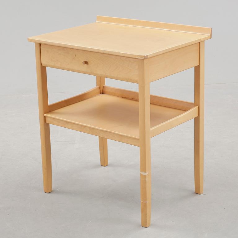 SÄNGBORD, Carl Malmsten.