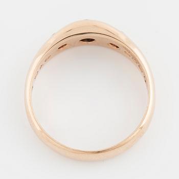 RING, med safir 0.31 ct samt två briljantslipade diamanter totalt 0.19 ct, JM Johansson, Göteborg, 1991.