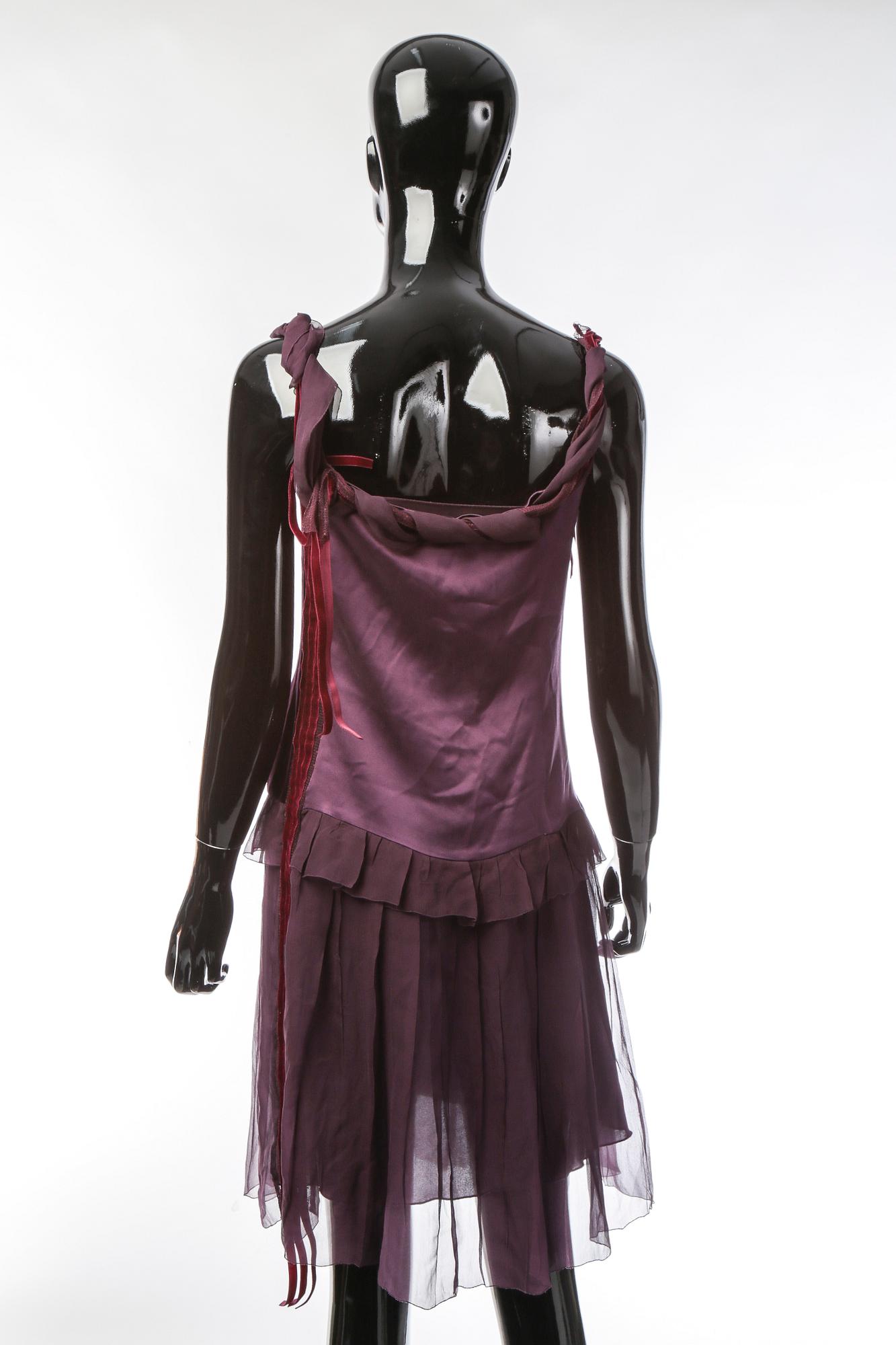 KLÄNNING, Alberta Ferretti.