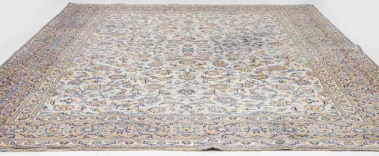 Carpet, Keshan, approx. 390 x 298 cm.