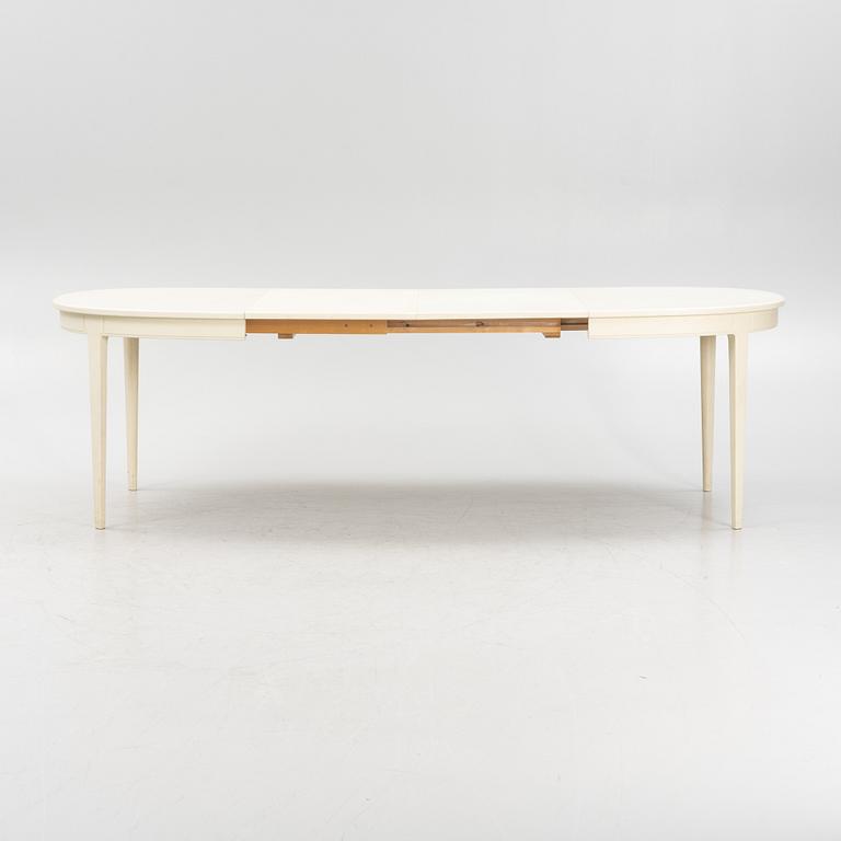 Carl Malmsten, a dining table with six chairs and two armchairs. Bodafors, end of the 20th Century.
