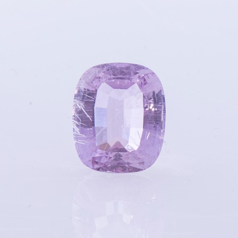 KUNZIT, dynslipad 15,7 ct.