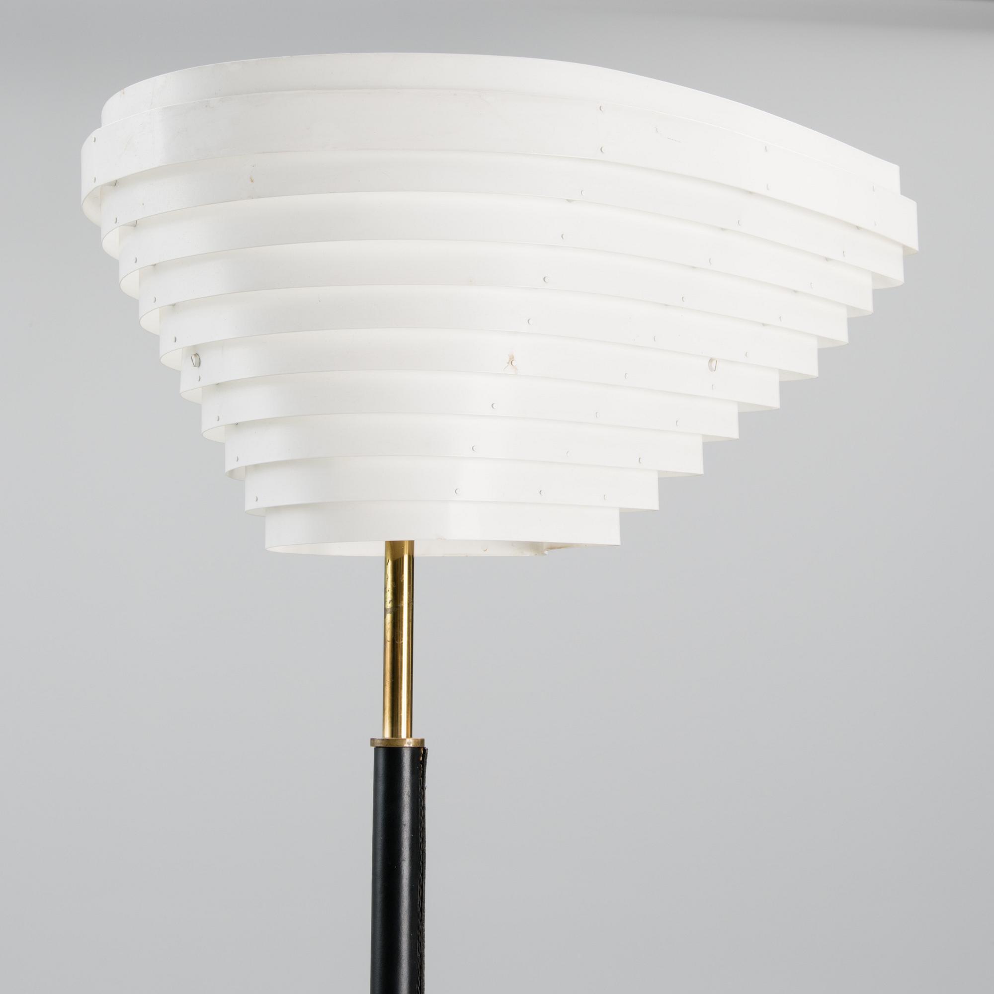 An "Angel's Wing", model A 805, floor light stamped Valaistustyö.