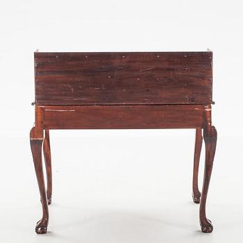 SKRIVBORD, Chippendale-stil.