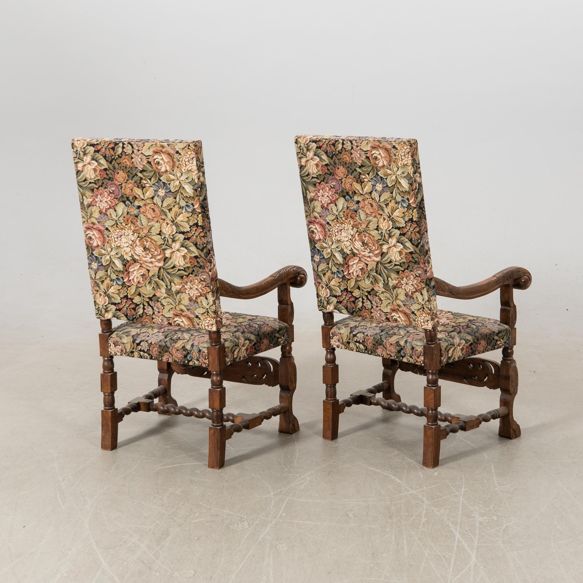 Karmstolar ett par Barock-stil 1900-talets första hälft.