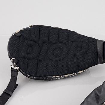 Christian Dior, väska, "Crossbody Sling/Scarab".