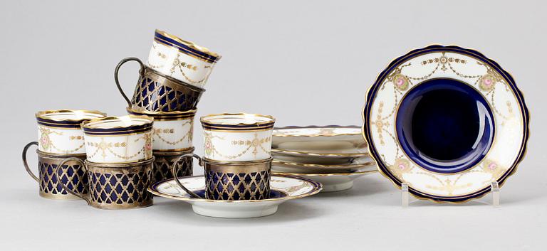 KOPPAR på FAT, 5 delar, porslin och silver, Aynsley, 1920-tal.