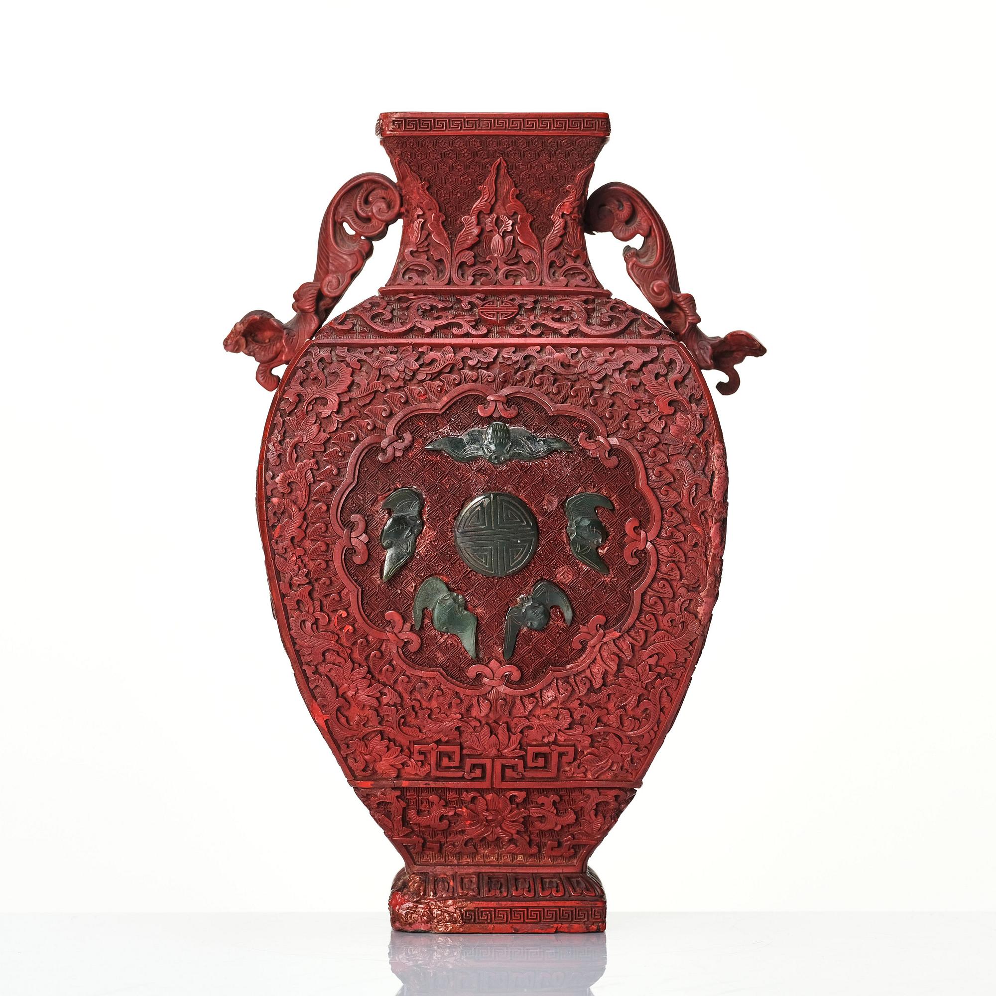 Vas, lack. Qingdynastin, 1800-tal.