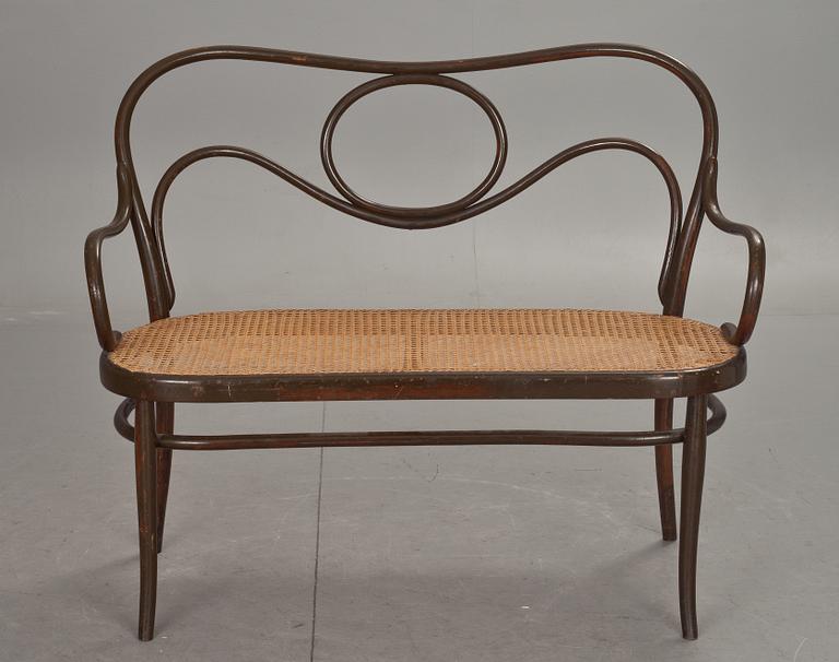 SOFFA, Thonet, etikettmärkt, 1900-talets första hälft.