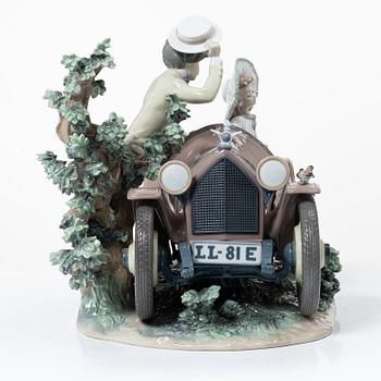Salvador Debón, figurin, "Young couple with car", Lladró, Spanien 1982.
