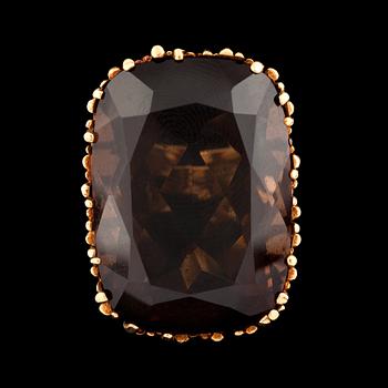 174. A large smoky quartz ring. Circa 1960 -1970.