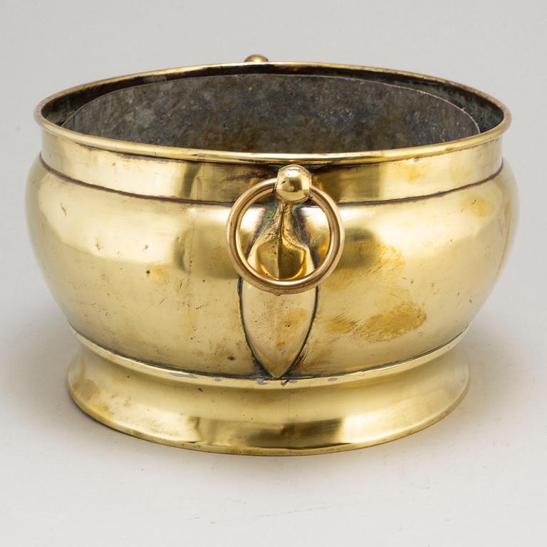 CHAMPAGNEKYLARE, mässing, troligen 1600-/1700-tal.