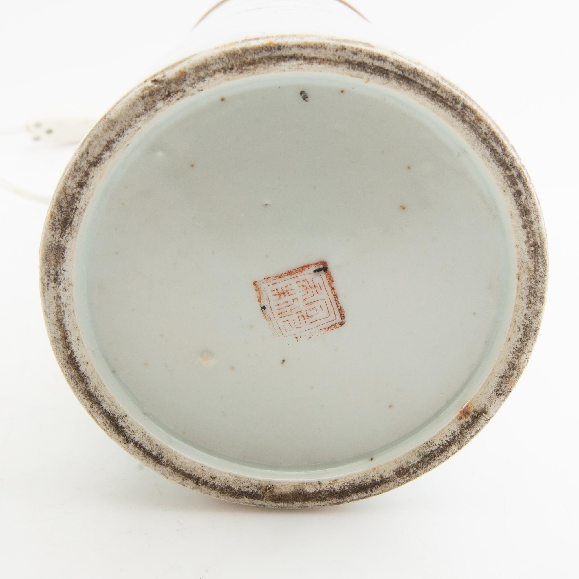 Table lamps 2 pcs China 20th century porcelain.