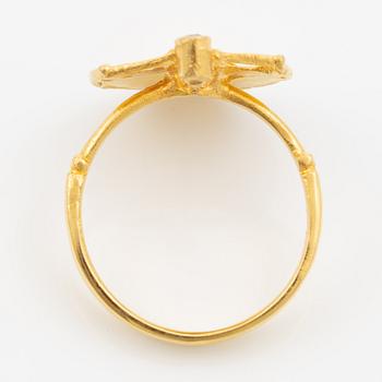 Ring, 18K guld med en rund briljantslipad diamant.