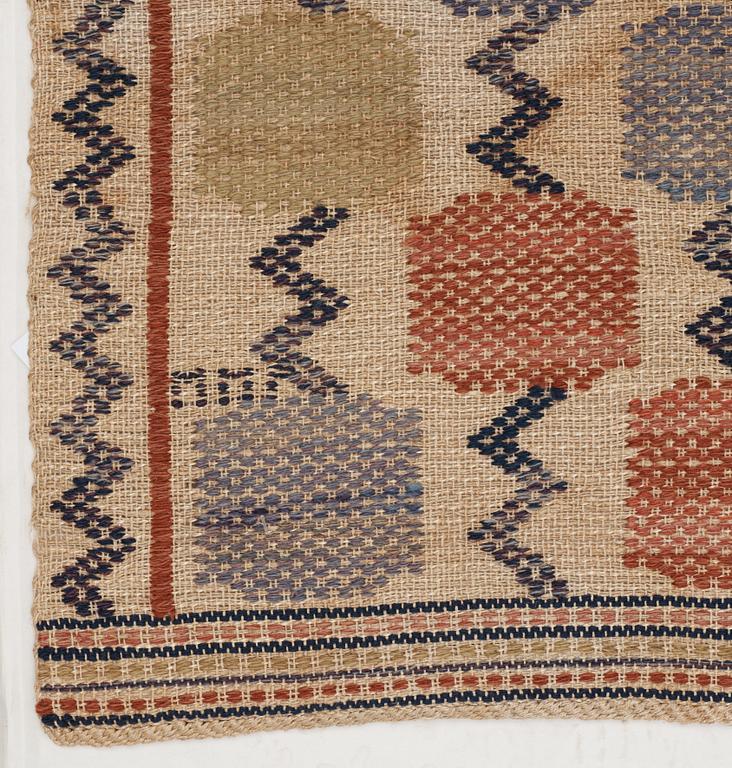 WEAVINGS, 3 pcs., Two "Skaftblomman", 133,5 x 48 and 41 x 39,5 cm. One "Lövendal", 38,5 x 40,5 cm. Flat weave (inplock på linnebotten). Signed MMF.