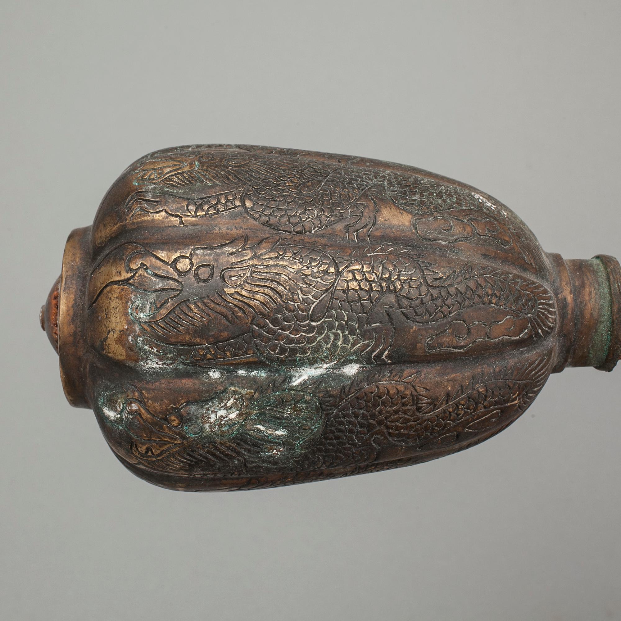 STRIDSKLUBBOR, 2 st, Kina, 1800/1900-tal.
