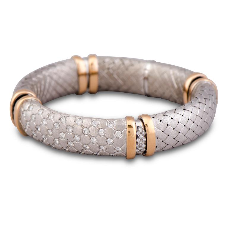 ARMBAND, briljantslipade diamanter, 18K vitguld och guld. Italien.