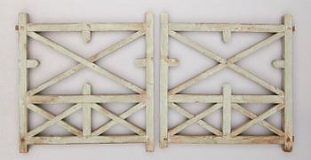 TRÄDGÅRDSGRINDAR, 1 par, 1900-talets första hälft.