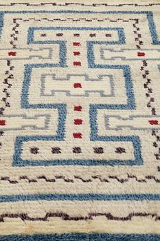 Sigvard Bernadotte, A CARPET, knotted pile, ca 210,5 x 153,5 cm, signed SB.