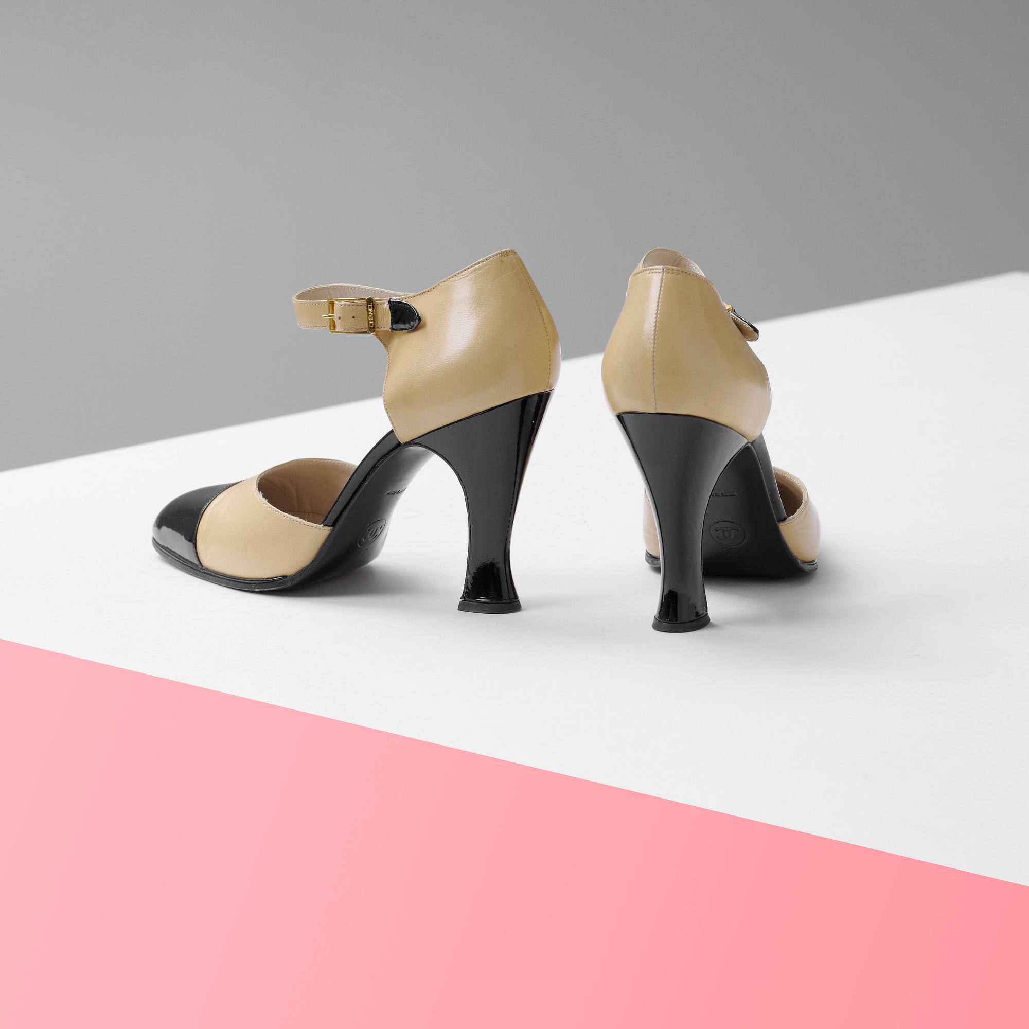 PUMPS, ett par, CHANEL, storlek 39.