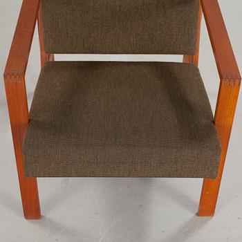 A pair of lounge chairs from Ferdinand Lundquist, third quarter of the 20th century.