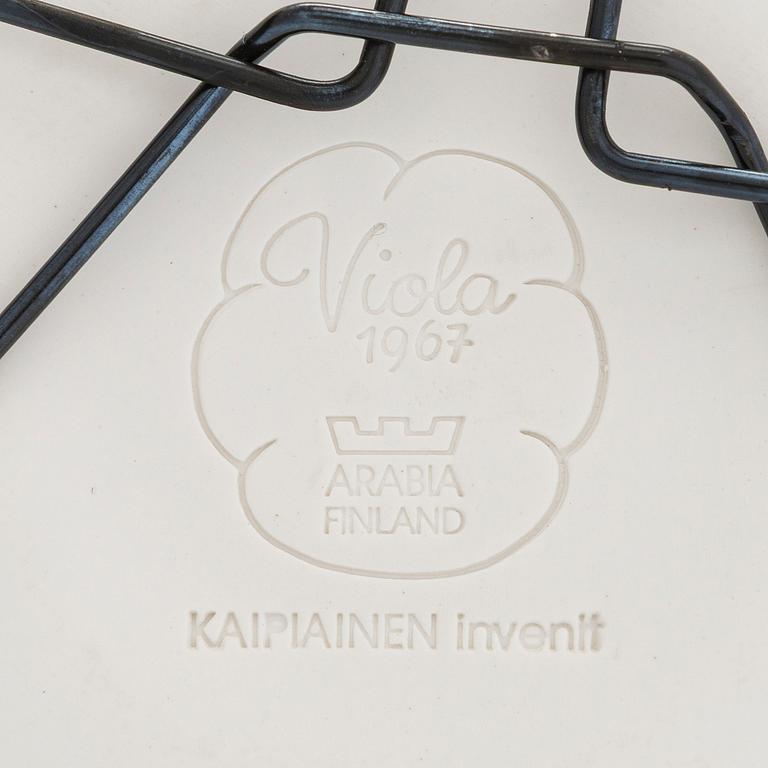 Birger Kaipiainen, two decorative ceramic "Viola" dishes,  stamped, Arabia, late 20th century.