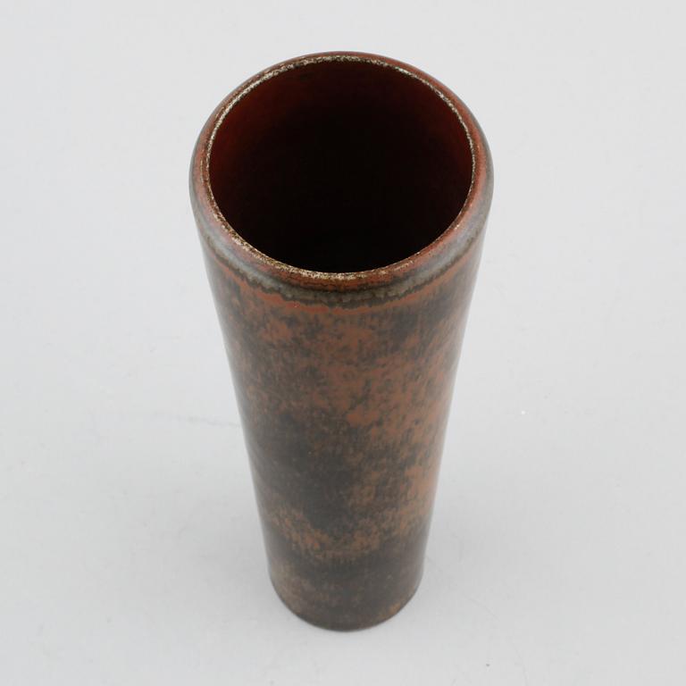 Unique stoneware vase by CARL-HARRY STÅLHANE, Rörstrand, signed, third quarter of the 20th century.