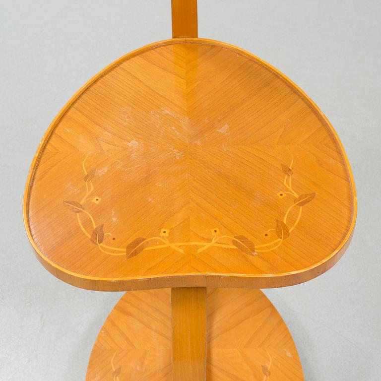 A 1940s a table light.