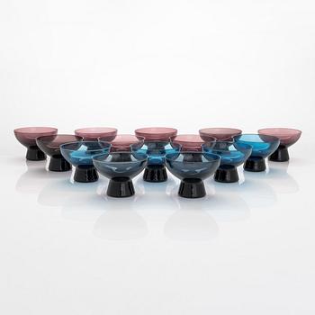 Tapio Wirkkala,  a set of 14 dessert bowls, model 2352. Iittala mid-20th century.