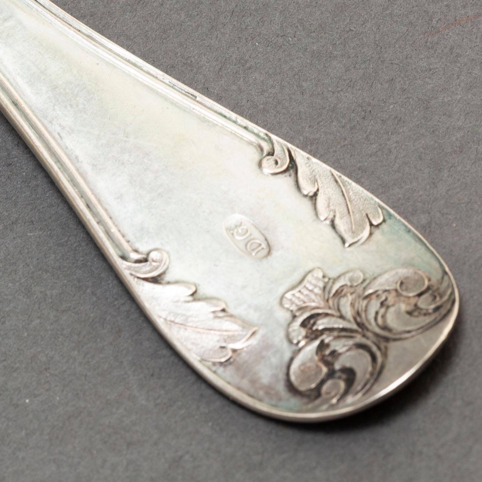 Sixteen 18th and 19th Century silver spoons.