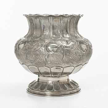 Vase / outer casing, silver, Rococo style, 20th century.