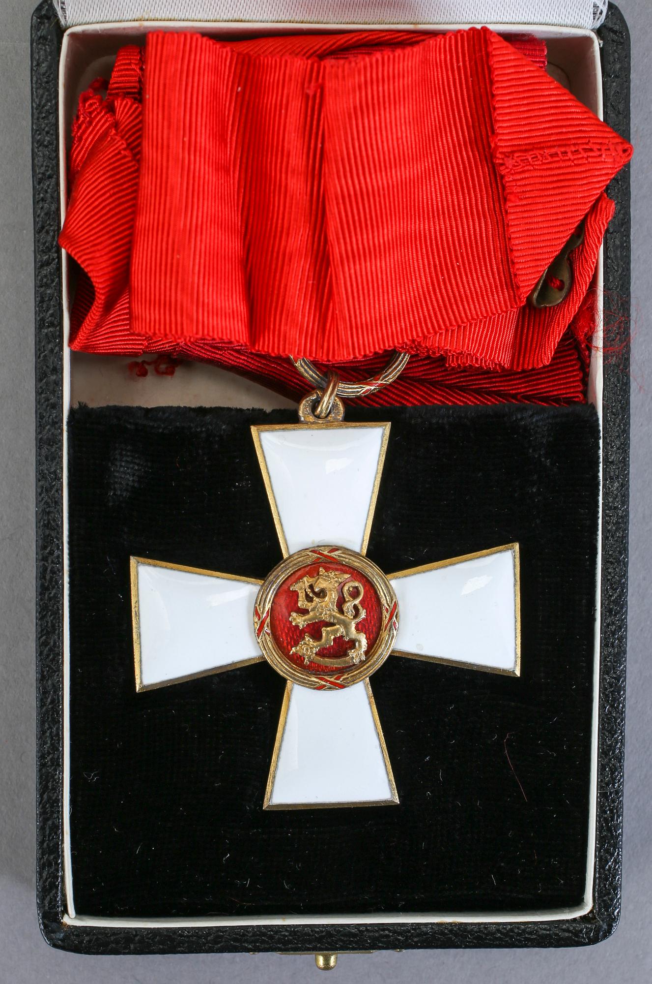 ORDNAR, 2 st, Lejonorden samt Vita Ros orden, Finland.