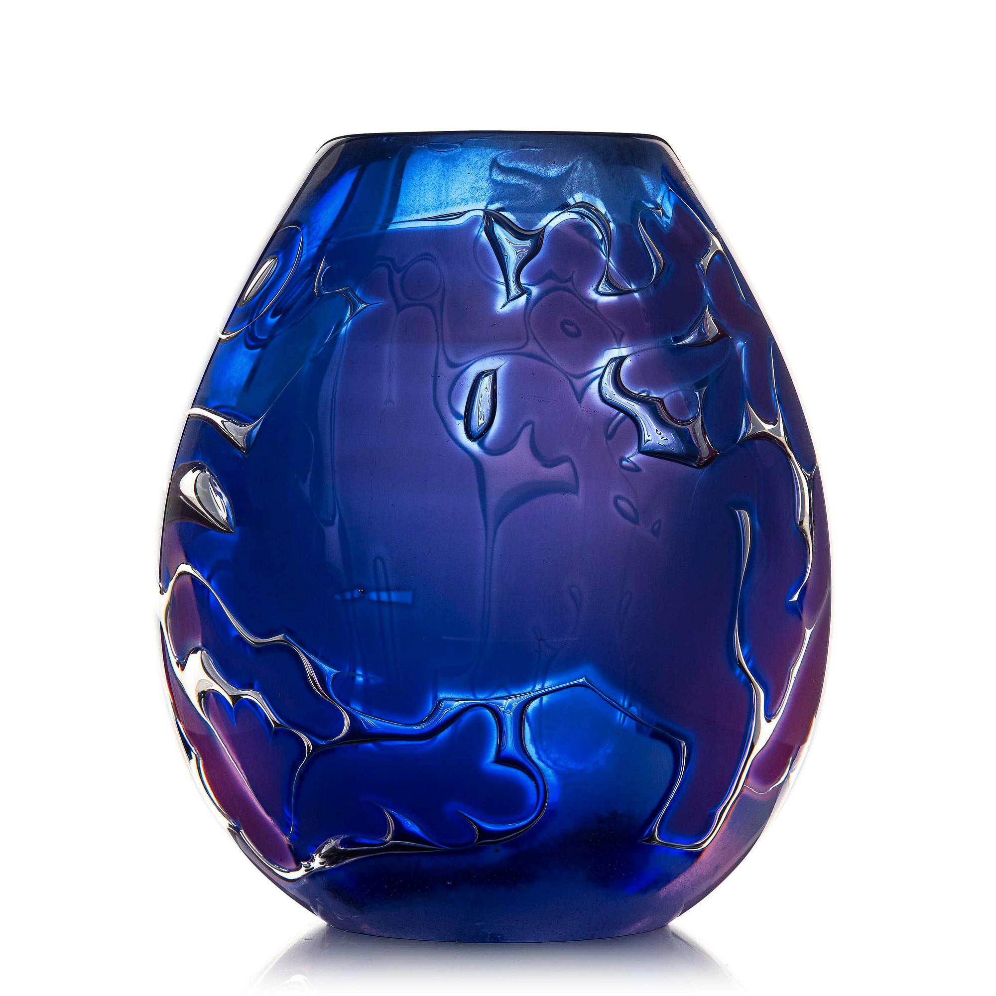 Edvin Öhrström, an ariel glass vase, Orrefors 1938, provenance Gustaf Bergqvist.
