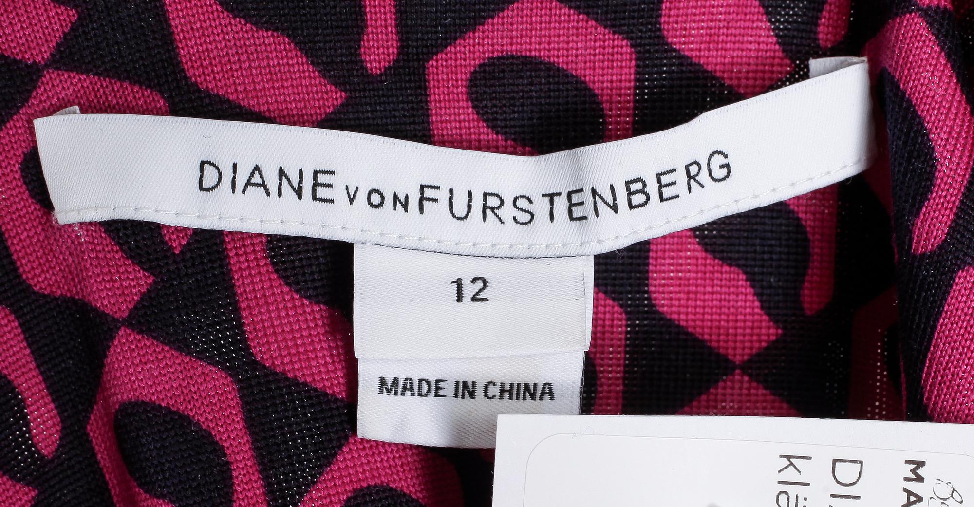 KLÄNNING, Diane von Furstenberg, storlek 12.