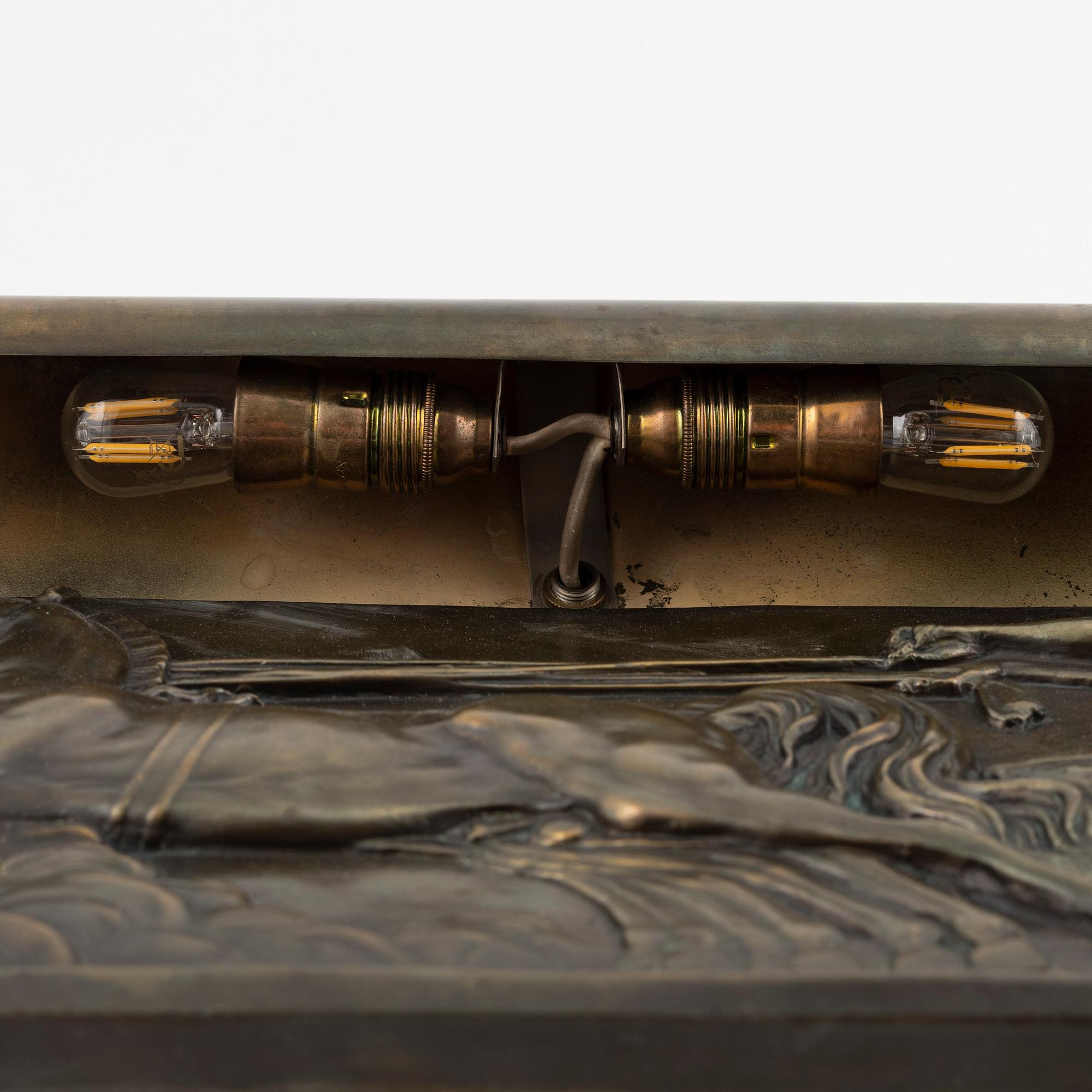 A brass wall lamp first half of the 20th Century.