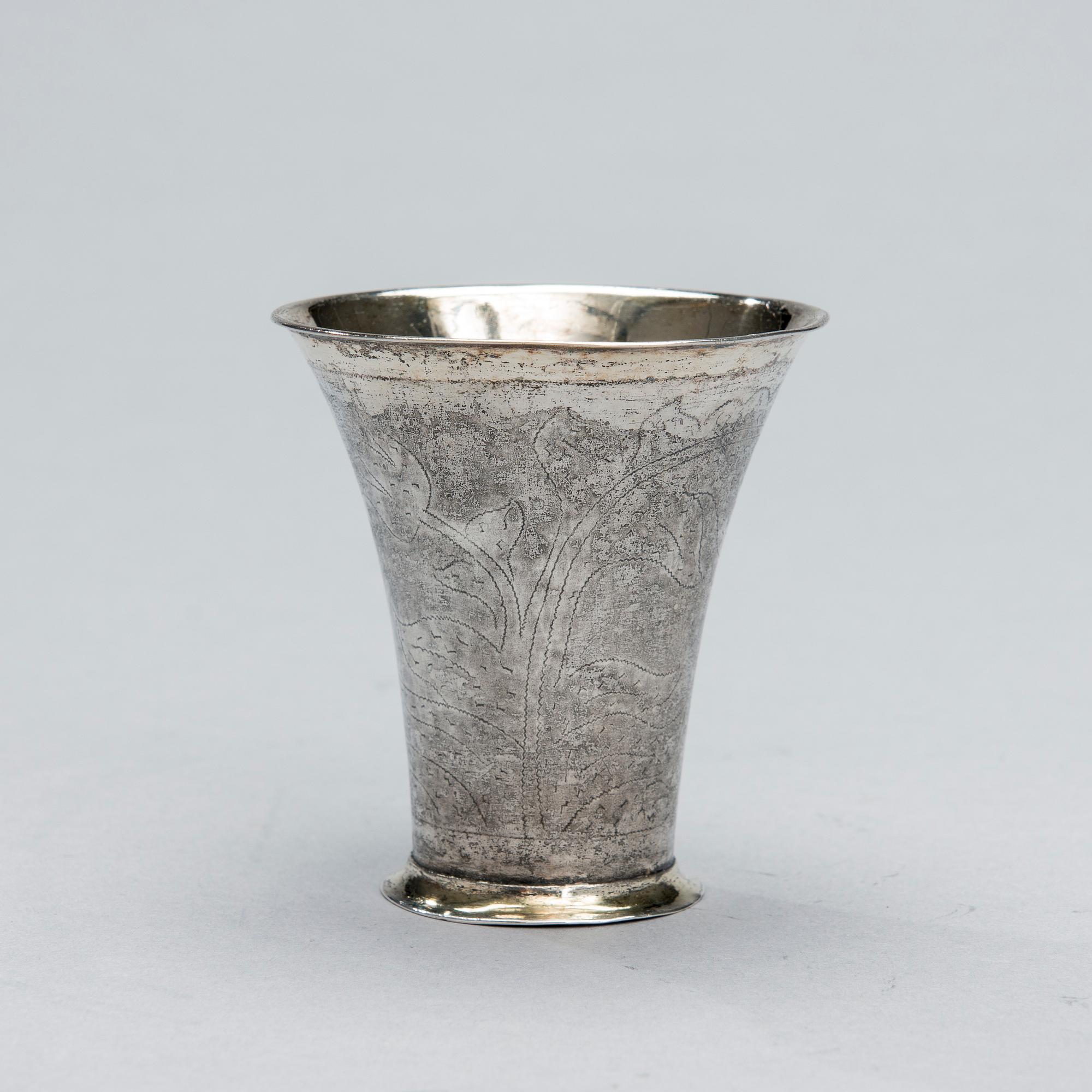 BÄGARE, silver, ATQ Anders Törnqvist d.ä, Åbo ca 1790. Vikt 48,5 g.