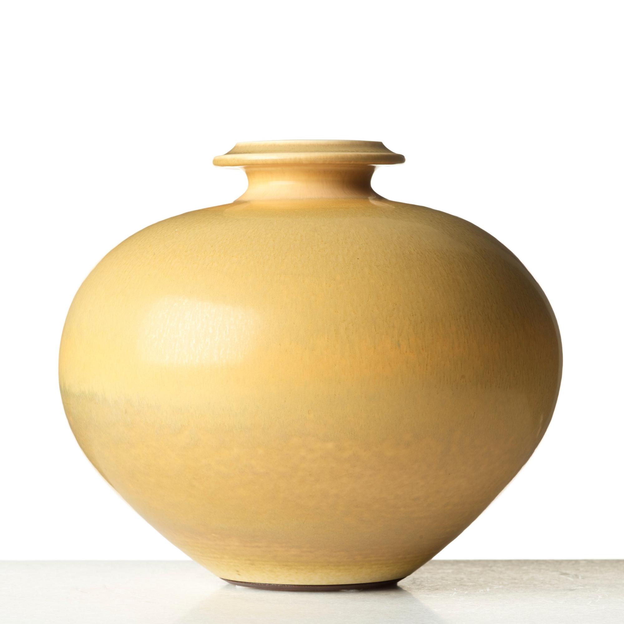 Berndt Friberg, a stoneware vase, Gustavsberg studio, Sweden 1973.
