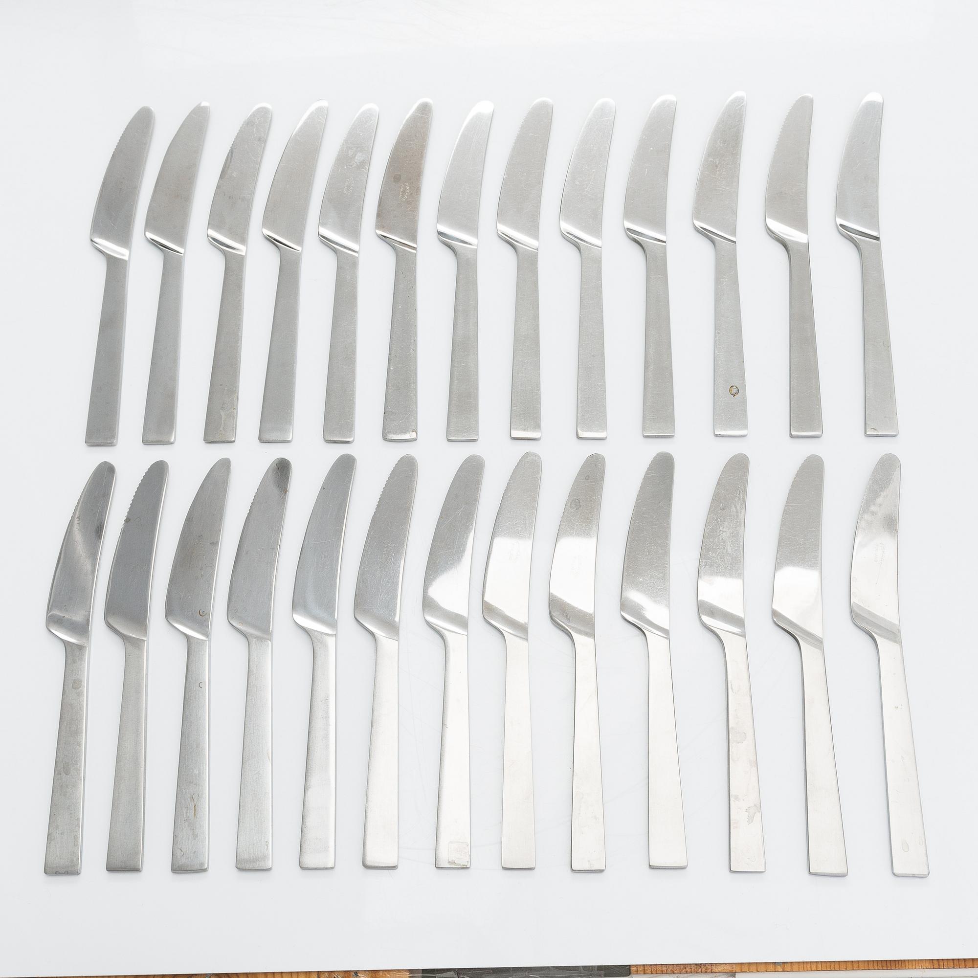 Beretl Gardberg, cutlery 56 pcs, and a lidded bowl, stainless steel, Sorsakoski, Fiskars, latter half the 20th century.