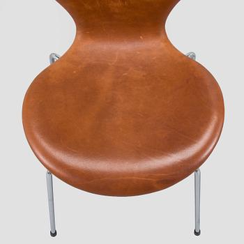 Arne Jacobsen, six "Seven" chairs, Fritz Hansen, Denmark late 20th century.