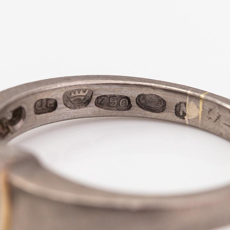 Ring, 18K vitguld, diamanter ca. 0.35 ct tot. Oskar Lindroos, Helsingfors 1941.