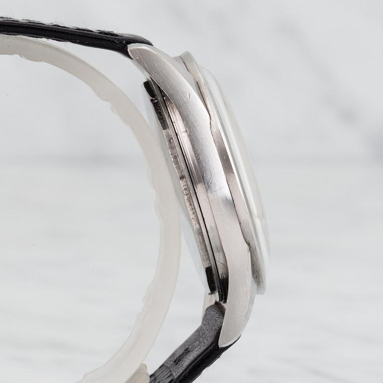 UNIVERSAL GENÈVE, Polerouter super, (SWISS T), armbandsur, 35,5 mm,