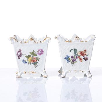 MINIATYRYTTERFODER, porslin. Meissen, 1700-talets mitt.