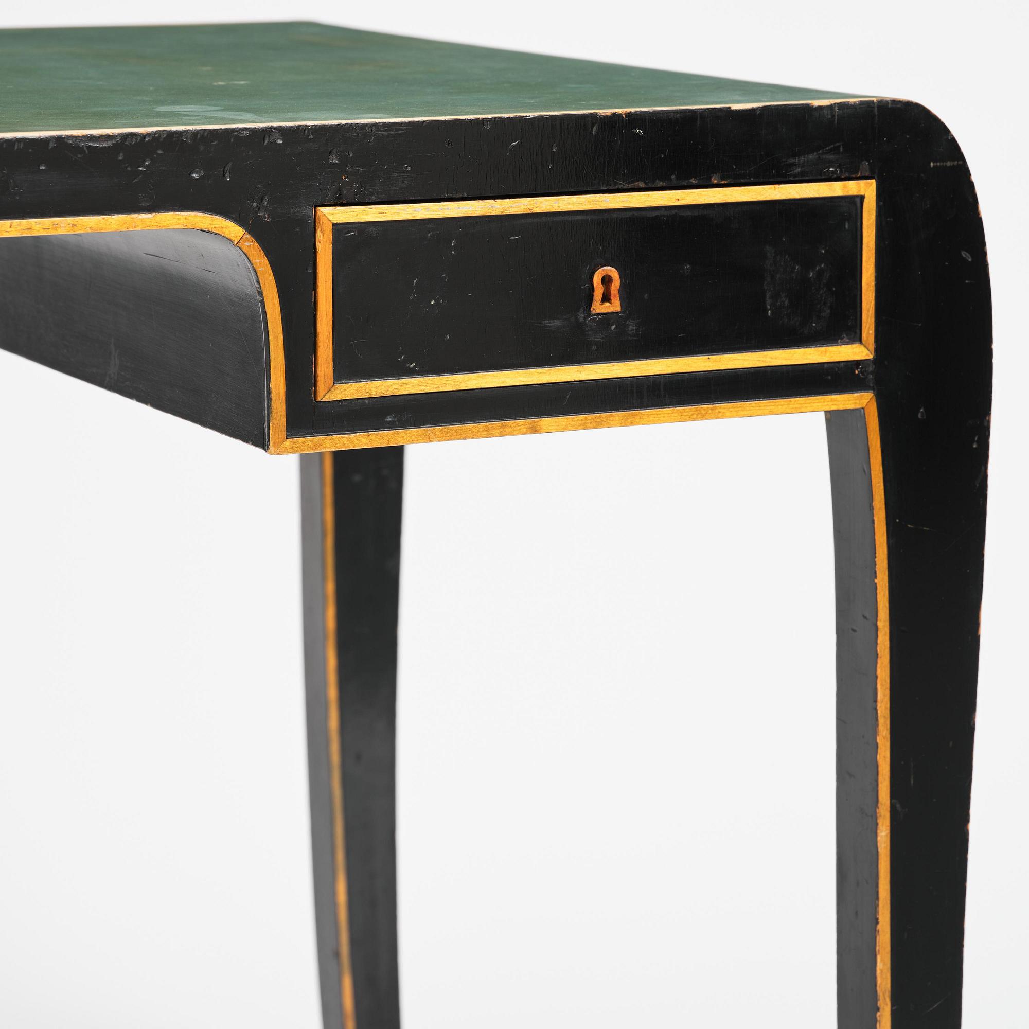 Carl Hörvik, a Swedish Grace desk, Nordiska Kompaniet, for Les Arts Décoratifs Suédois, Paris, 1928.