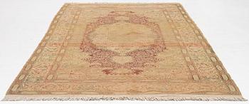 An antique Kayseri carpet, central Anatolia approx. 294 x 182 cm.