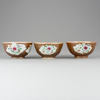 SKÅLAR, 3 st, porslin, Kina, 1700-tal.