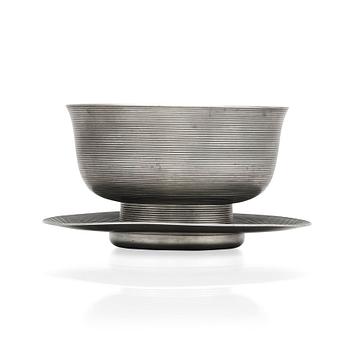 368. Björn Trägårdh, a pewter saucière with plate, Svenskt Tenn, Sweden 1930, 1932. Alva & Gunnar Myrdal Collection.