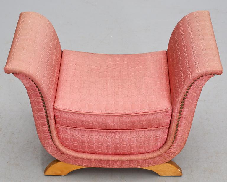 TABURETT, omkring 1900-talets mitt.
